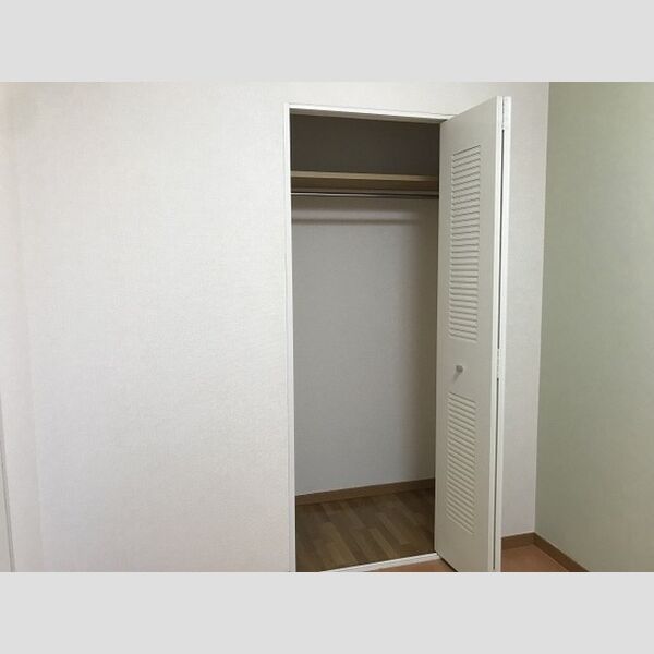 ユイト・SVP クローゼット