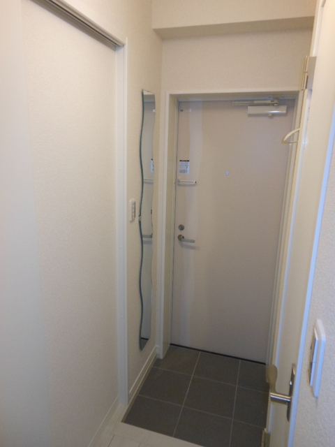 ル・エスト・フォンテーヌ0101号室 玄関