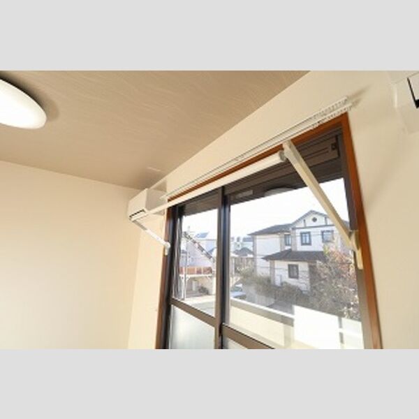 アルカイックシャトー　東館 布団干し