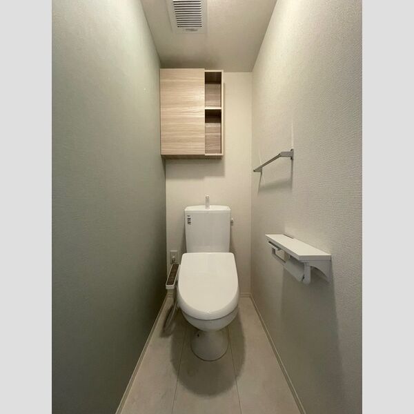 GRAND湘南　B棟205号室 トイレ