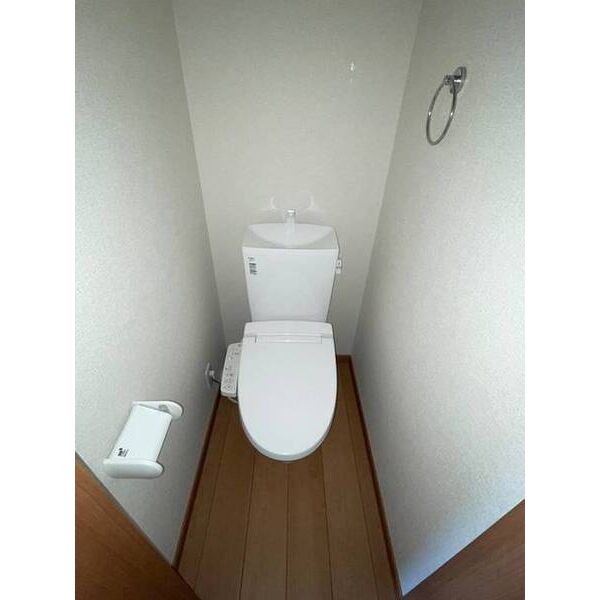 アイコート高円寺南0101号室 トイレ