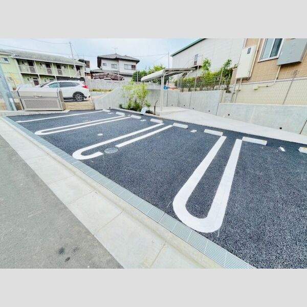 Villa Luminous SHONANDAI 駐車場