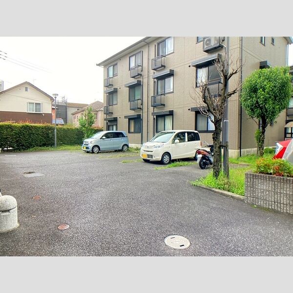 サンフルさがみ野　ABC 駐車場