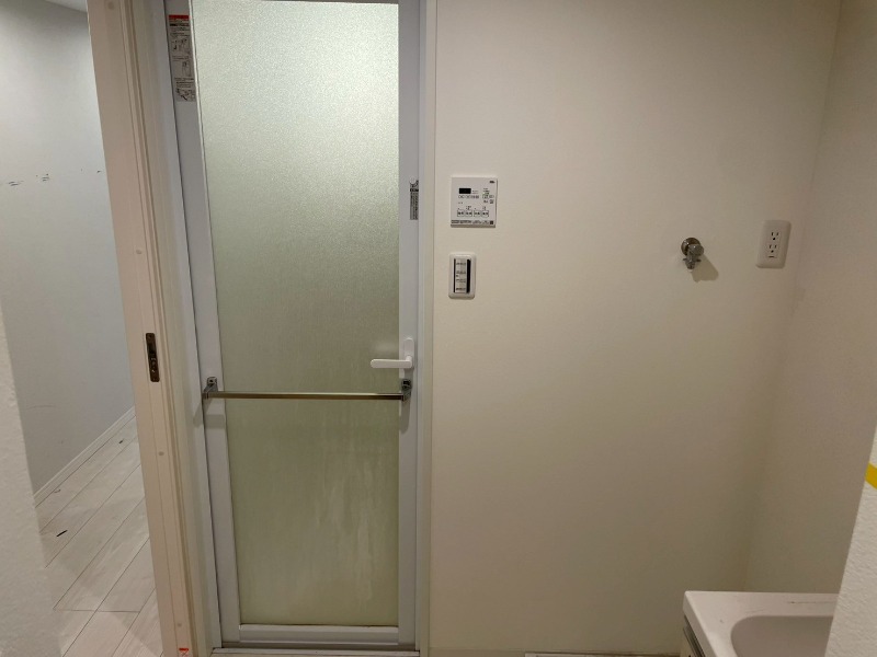 CREALpremier目黒地下1階 浴室乾燥機付き