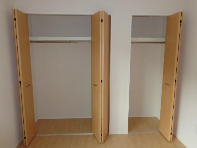 ヴィラカマリヤⅡ 収納