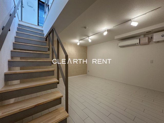 ＧＲＡＮ ＰＡＳＥＯ三宿地下1階 15.2帖の広々/メゾネット下階