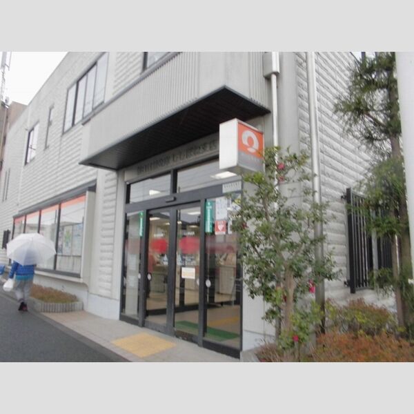 バンビーニ201号室 朝日信用金庫ししぼね支店まで553m