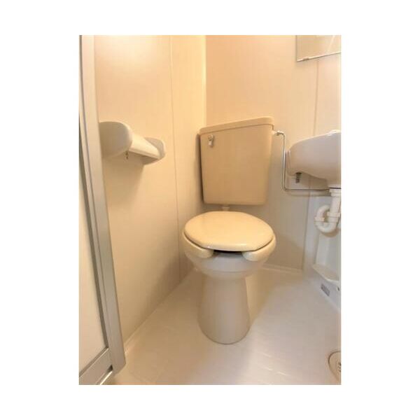 ピアスズキ105号室 トイレ