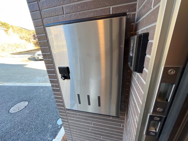 ヴェルデュールⅢ 宅配ボックス（イメージ）