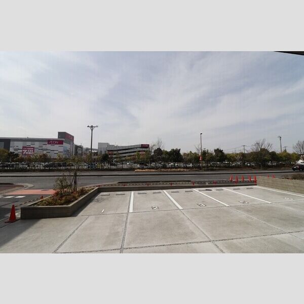 ノーブル浦和美園202号室 駐車場