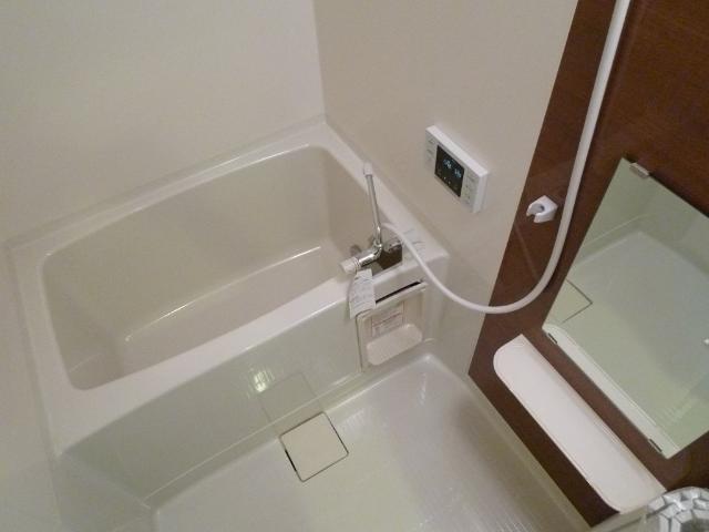 サンライズ戸田103号室 バス