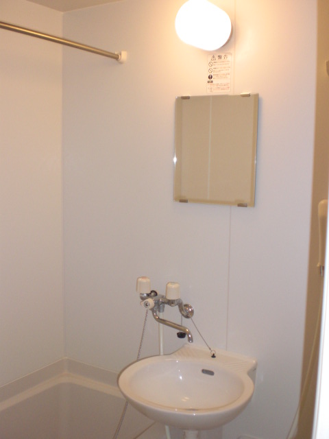 レオパレス君津ウェーブ108号室 浴室乾燥機ついてます！