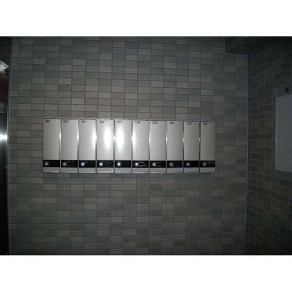 セントレジスM102号室 エントランス