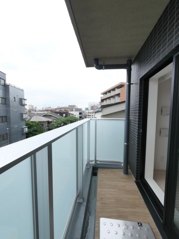 ラフィスタ高津2階 内観