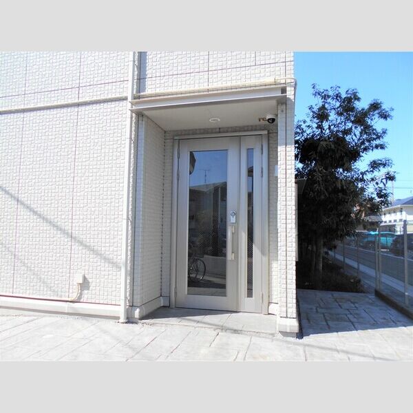 ゴールドパストラル　Ⅲ エントランス