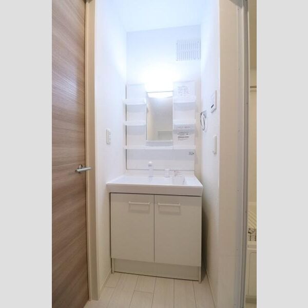 ファミール高野台 洗髪洗面化粧台