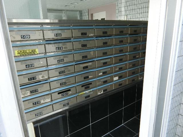 イーストアベニュー4階 ポスト