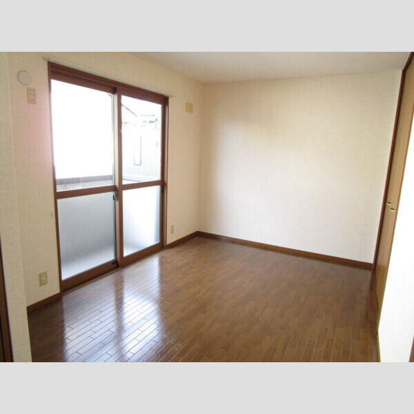 グランドソレーユ202号室 洋室②