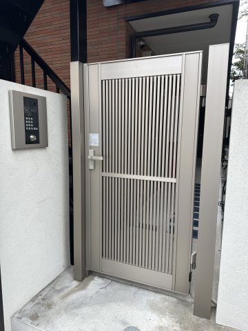 ベイルーム本町通り102号室 エントランス