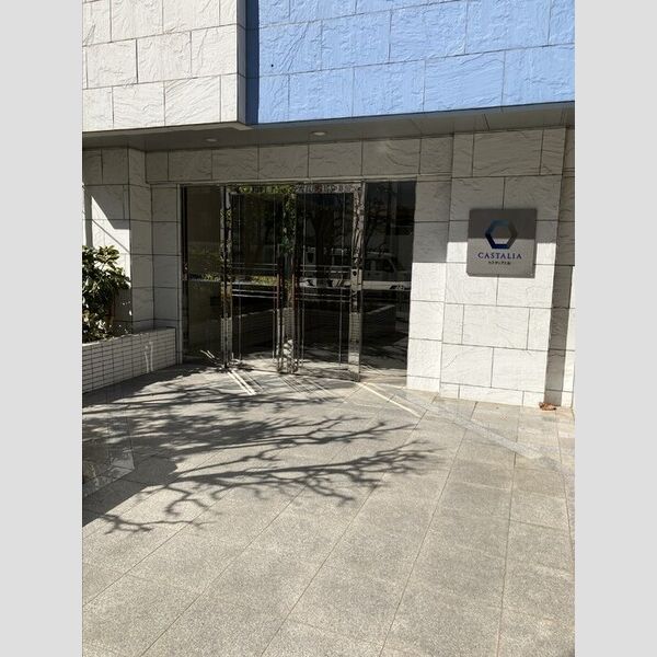 カスタリア入谷 エントランス