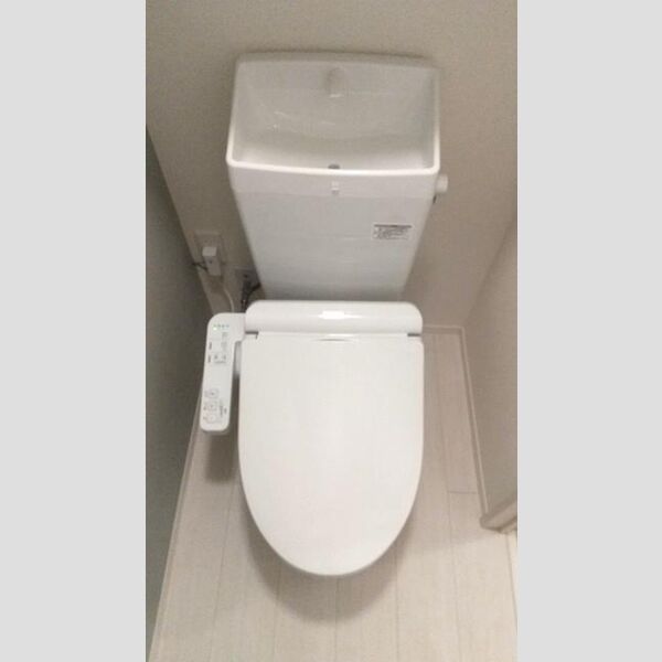 ラリュール江戸川Ⅱ 温水洗浄暖房便座