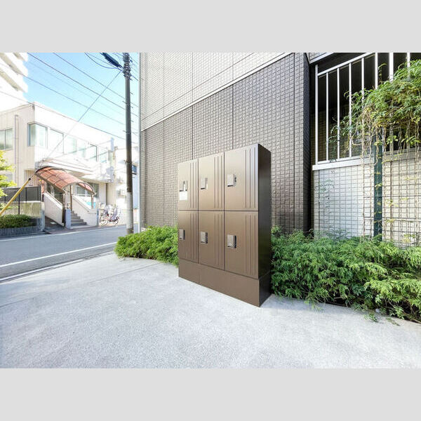 メゾンクレール墨田 宅配ボックス