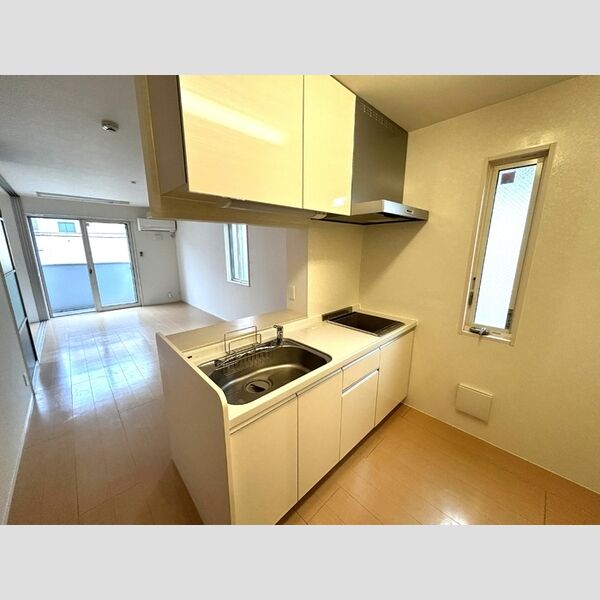 グランド リベルテ203号室 対面キッチン