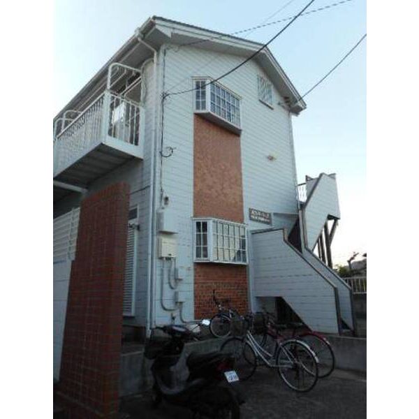 ホワイトベースの外観画像