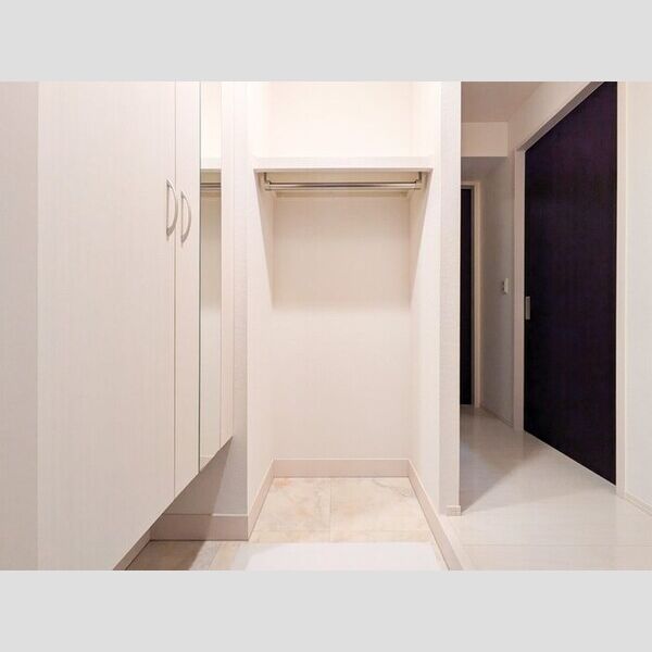 セジュールホンダ B 玄関