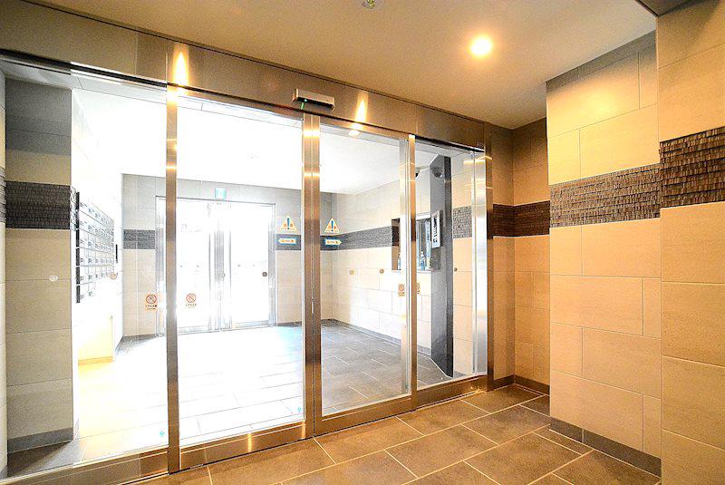 BREEZE MAISON HIKAWADAI エントランス