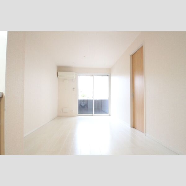 ダ アン ア シス リビング