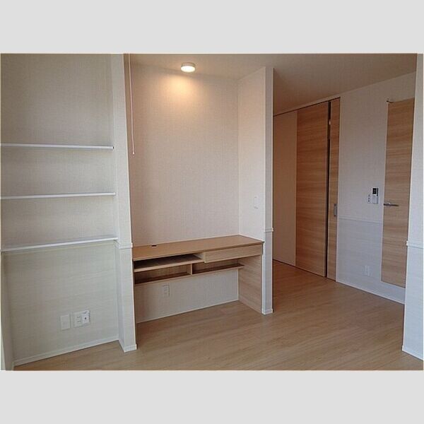 エストレーラ金田西202号室 ワークスペース