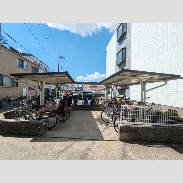 ロイトン　Ⅰ 駐輪場