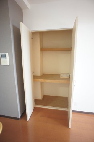 ＫＡＮＥＮＡＲＩ和光 収納があります