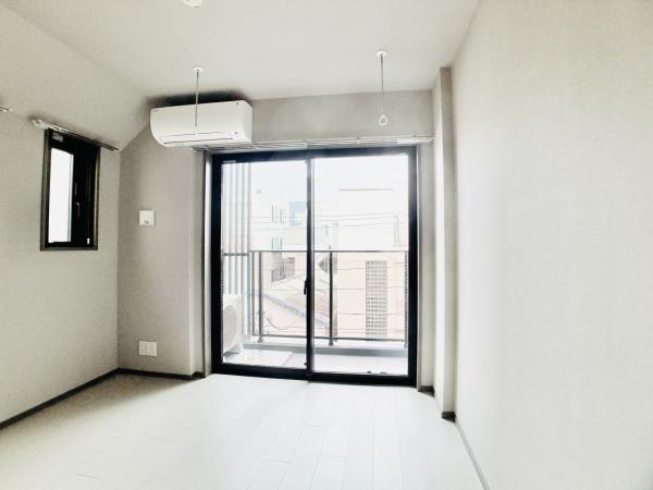 コンポジット早稲田鶴巻町4階 リビング