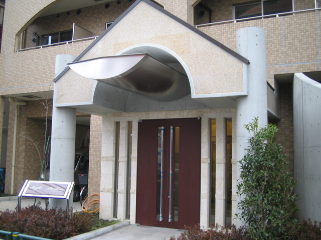 ブライトレジデンス303号室 エントランス