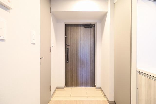 ALTERNA横濱阪東橋4階 玄関