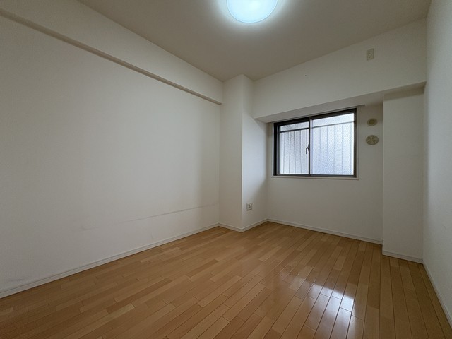 川口ティーブルー306号室 約6.7帖洋室（2025年10月撮影）