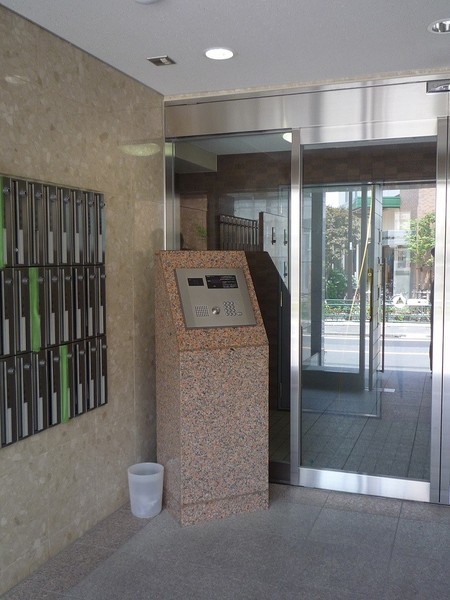 ＯＬＩＯ高井戸 エントランス