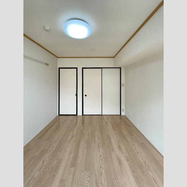 ドミトリー中浦和211号室 洋室