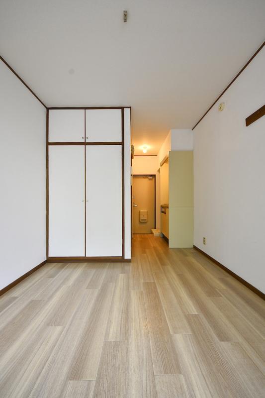 中野イーストハイム2階 バス