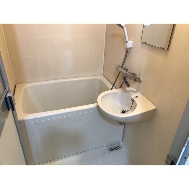 リエス伊勢原103号室 お風呂