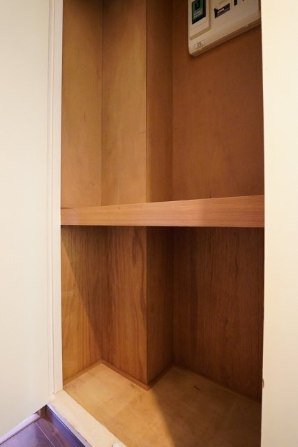 メゾンカルム横浜2階 収納