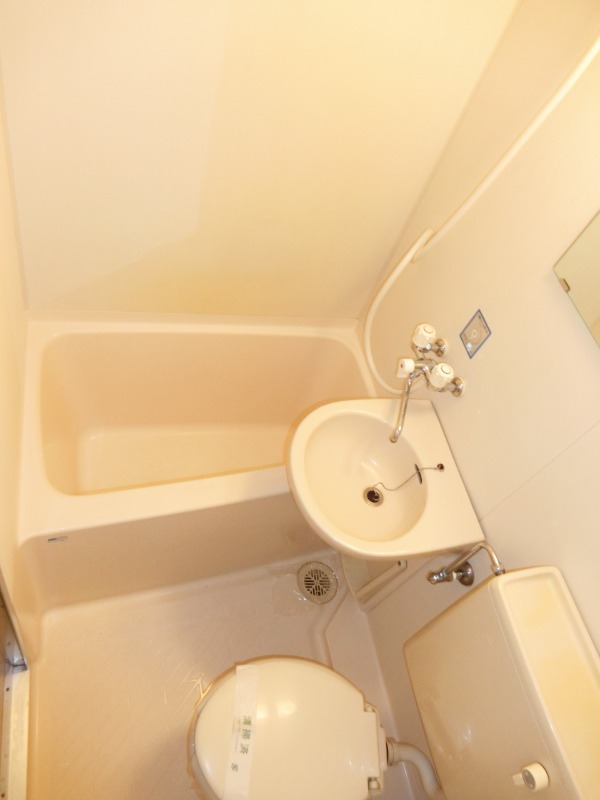 イーストアベニュー3階 ※同タイプの違うお部屋のお写真です。