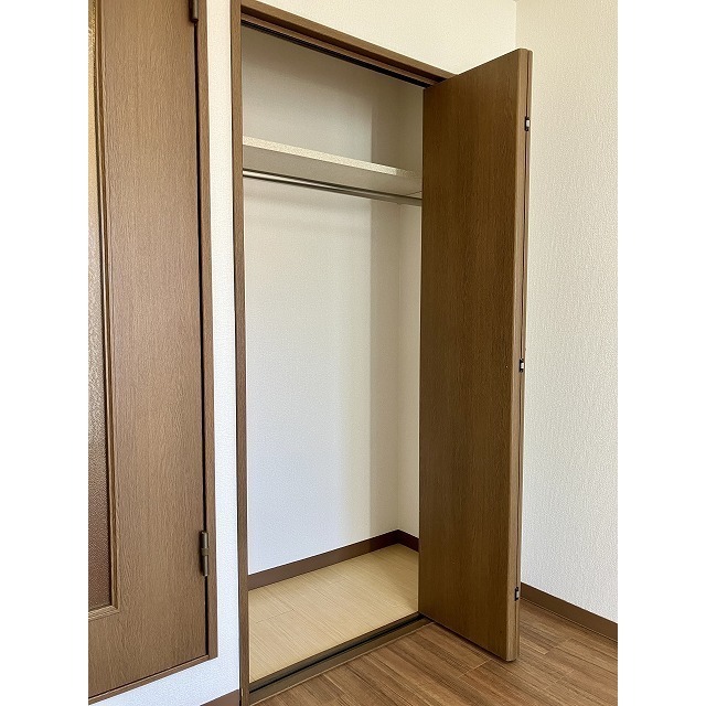 サニークレスト湘南平塚201号室 収納