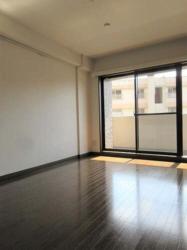 レクセル鶴川 リビングダイニング　※2021年9月撮影