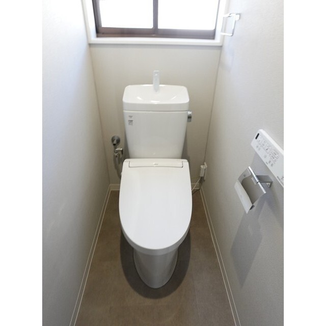 東小岩2丁目戸建 トイレ