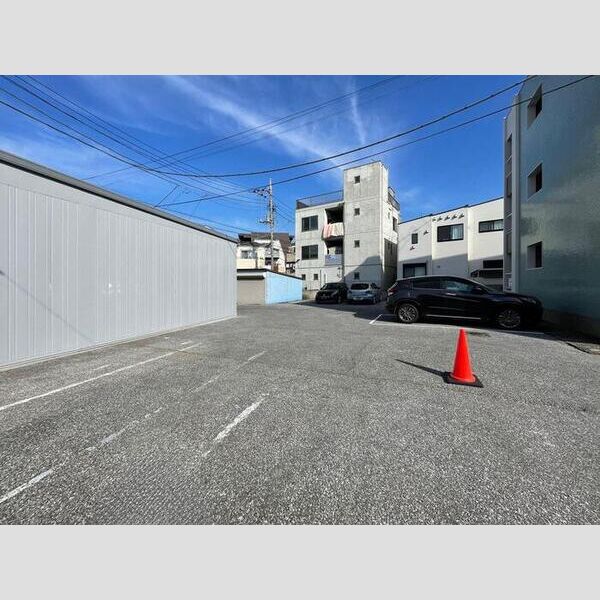 光マンション 駐車場