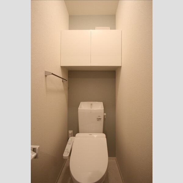 アヴァンス千住緑町102号室 温水洗浄暖房便座