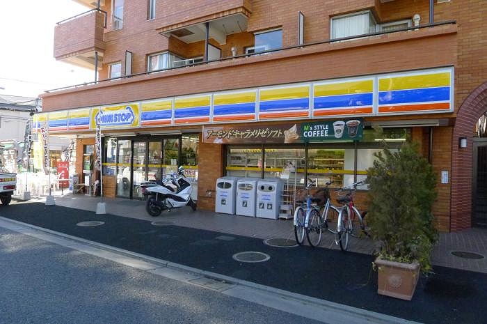 ステージファースト明大前アジールコート ミニストップ杉並和泉町店